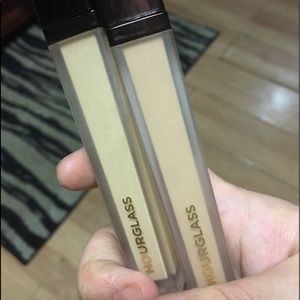 Hourglass vanish concealers